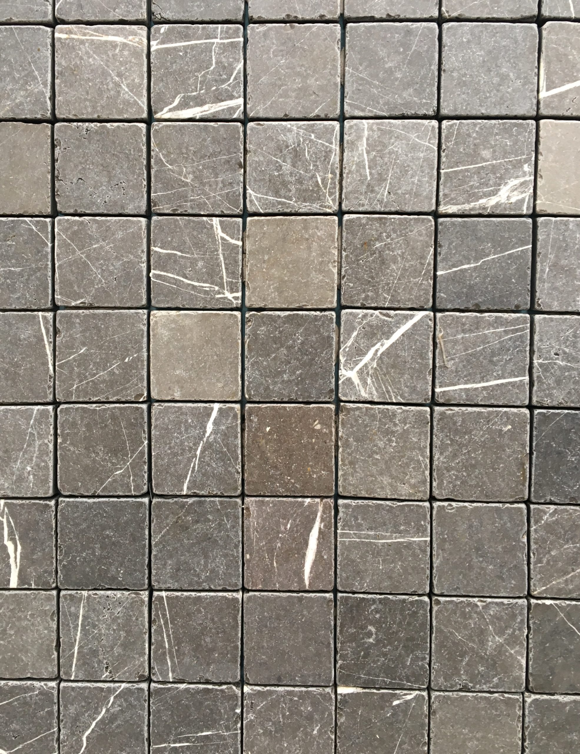 Tumbled Pietra Cobblestone